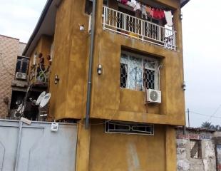immeuble à morceler à Ngiri-ngiri 7sur13m 120.000$